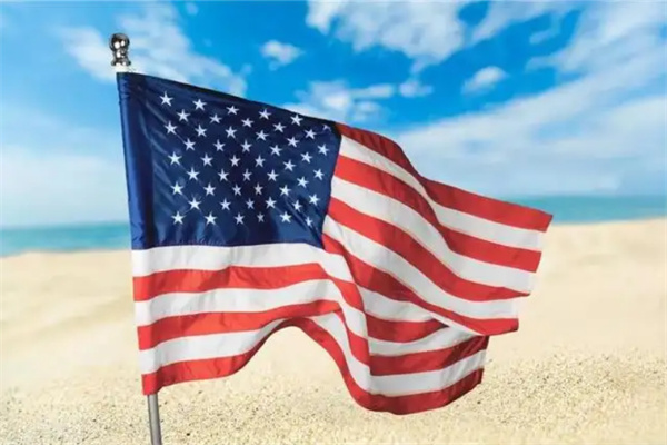 美国移民绿卡和国籍在福利上的七大区别